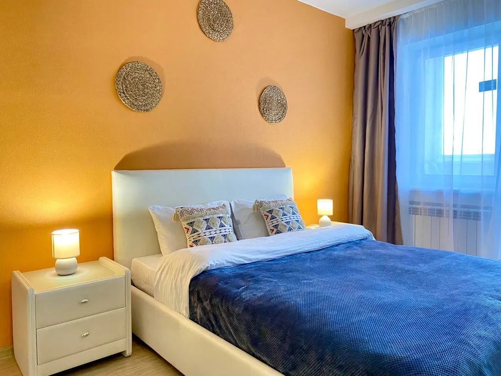 2-к. квартира с современным дизайном в центре от Kravc Group