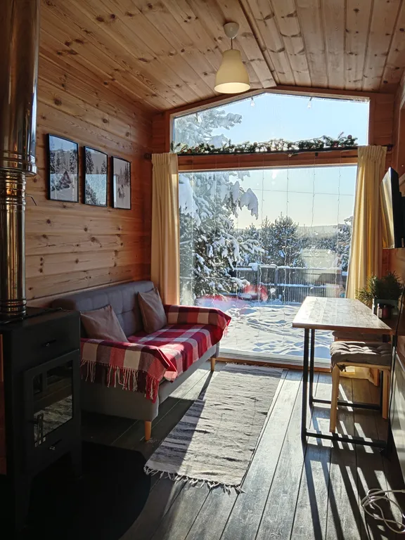 Домик с баней и купелью на дровах на участке 20 соток