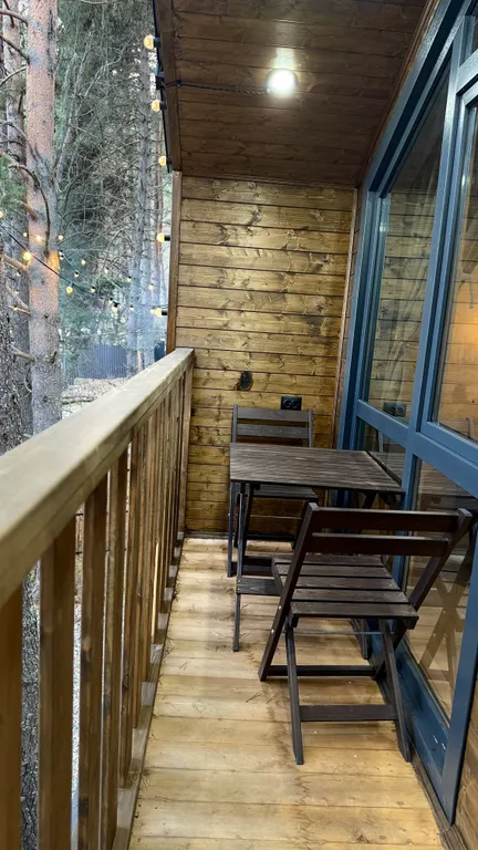 Коттедж на 6-7 человек с частной территорией и джакузи Aspen Bloom