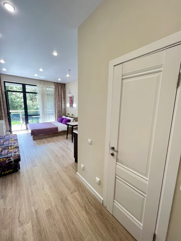 Уютная студия с бассейном