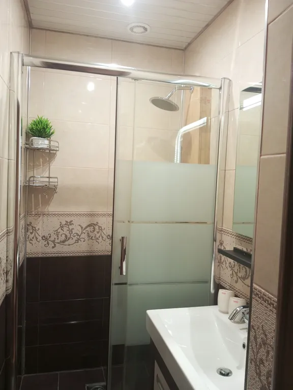 Квартира Просторная квартира в 5 минутах от моря с отдельным входом — Геленджик