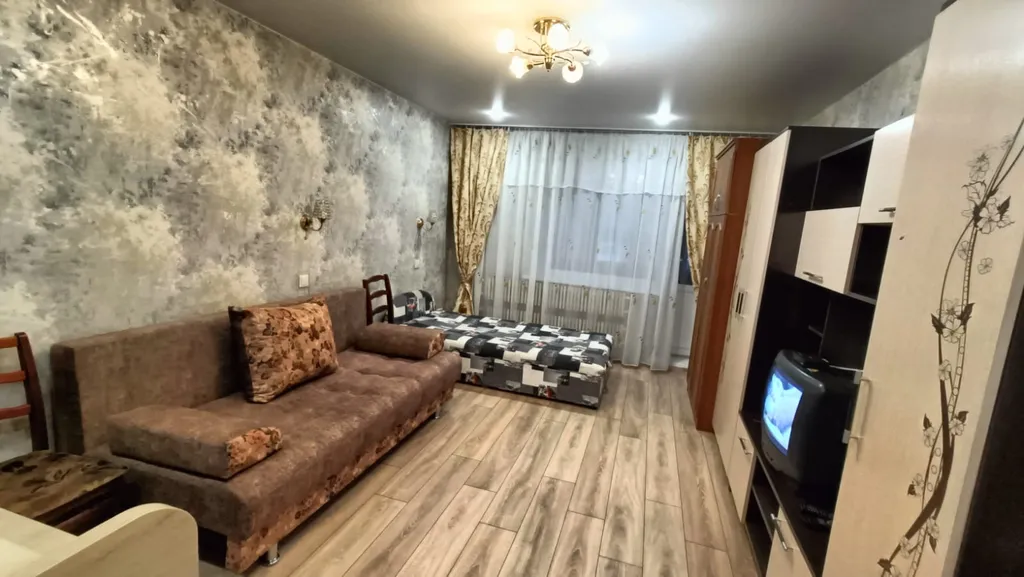 Уютная квартира с выгодным месторасположением — аренда посуточно в Сосновый Бор