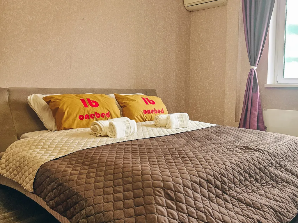 Вид на реку и крокус