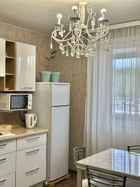 Стильные квартира с мансардой в центре