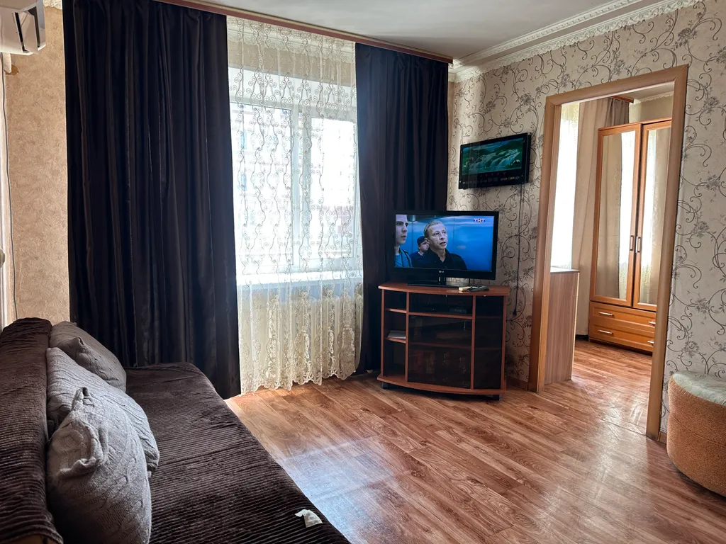 2-х комнатная квартира в центре города, с балконом