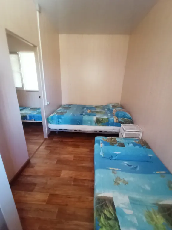 Домик с проходной комнатой