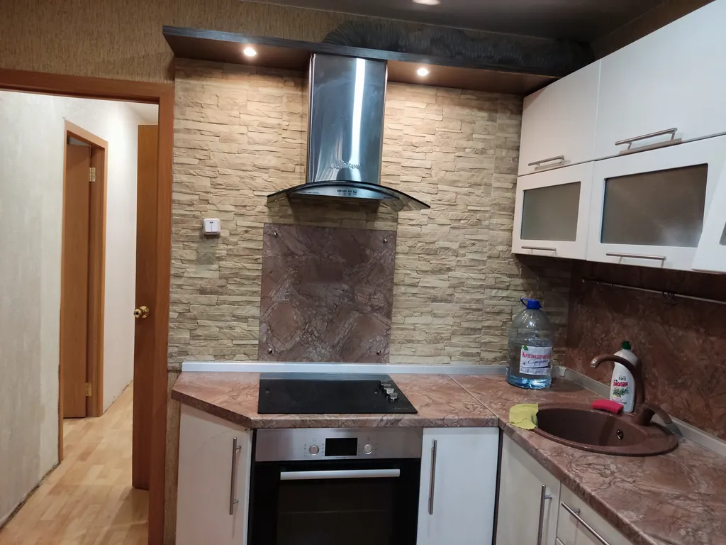 Уютная квартира в центре города в районе ТЦ Парма — аренда посуточно в Сыктывкар