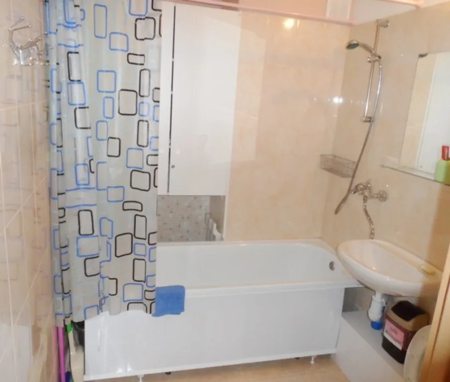 Светлая квартирка с видом на город 8 минут от м. Пареас