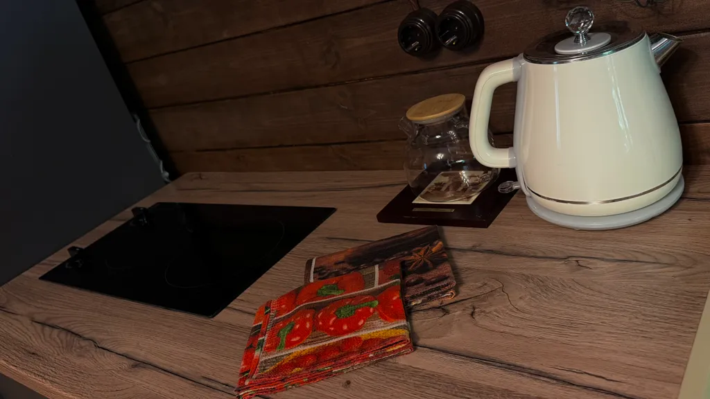 Уютный новый домик в лесу