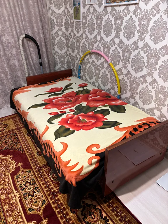 Комната в квартире с хозяином, место, где есть спальное место