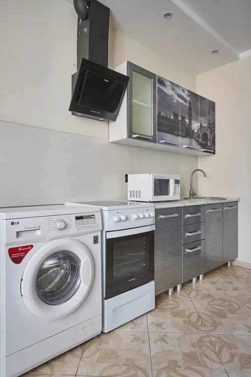 Дизайнерcкая двушка c видoм на стадион Kрaснoдaр