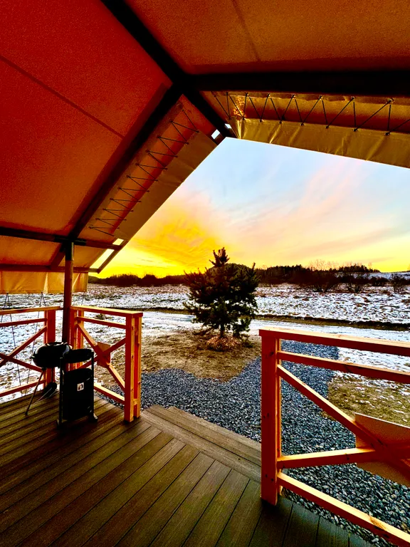 Домик-шатер