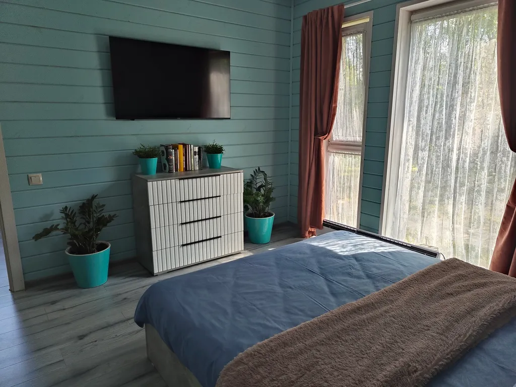 Семейный дом с баней в березовой роще