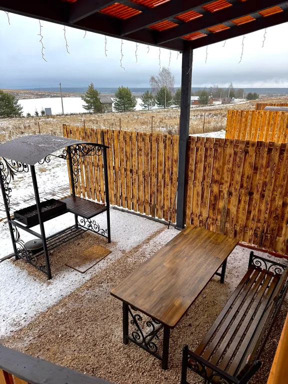 Дом с баней в доме с видом на лес и водохранилище