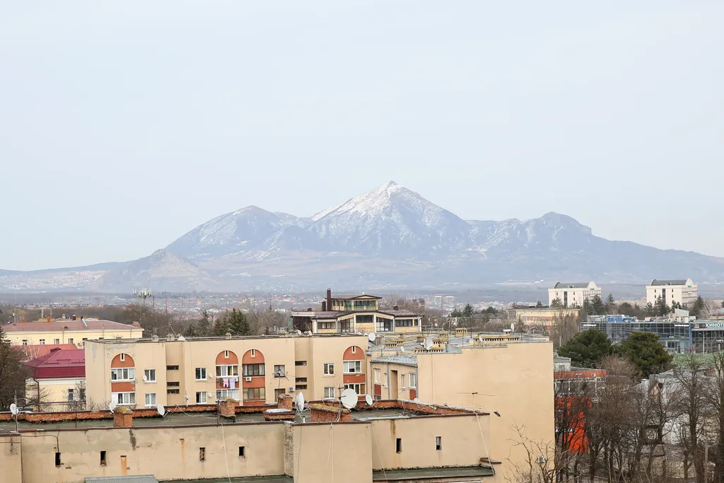 Квартира в центре с видом на горы