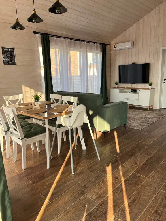 Коттедж Загородный дом у воды — Лопотово