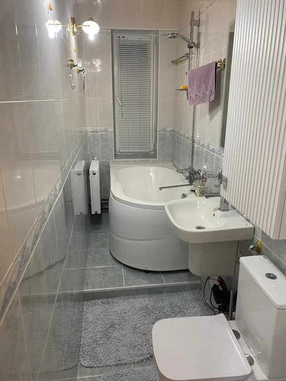 Комфортабельная 3-комнатная квартира, рядом с гостиницей «Владикавказ»