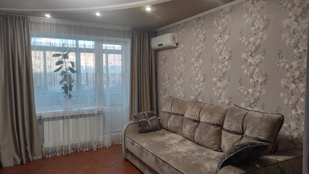 Уютная квартира в центре города — аренда посуточно в Каменск-Шахтинский