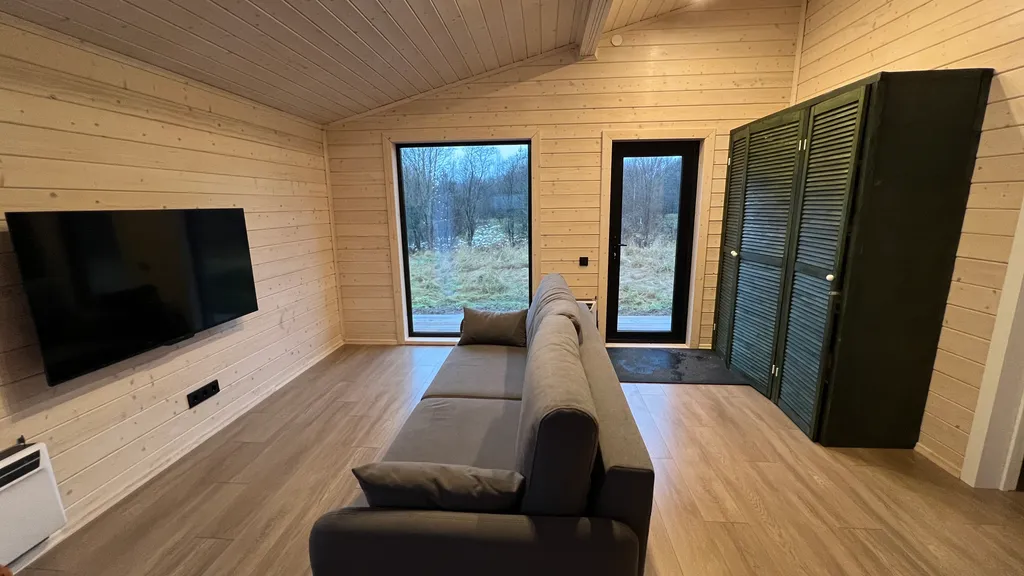 Коттедж Уютный домик на берегу озера 50 м² — Санкт-Петербург