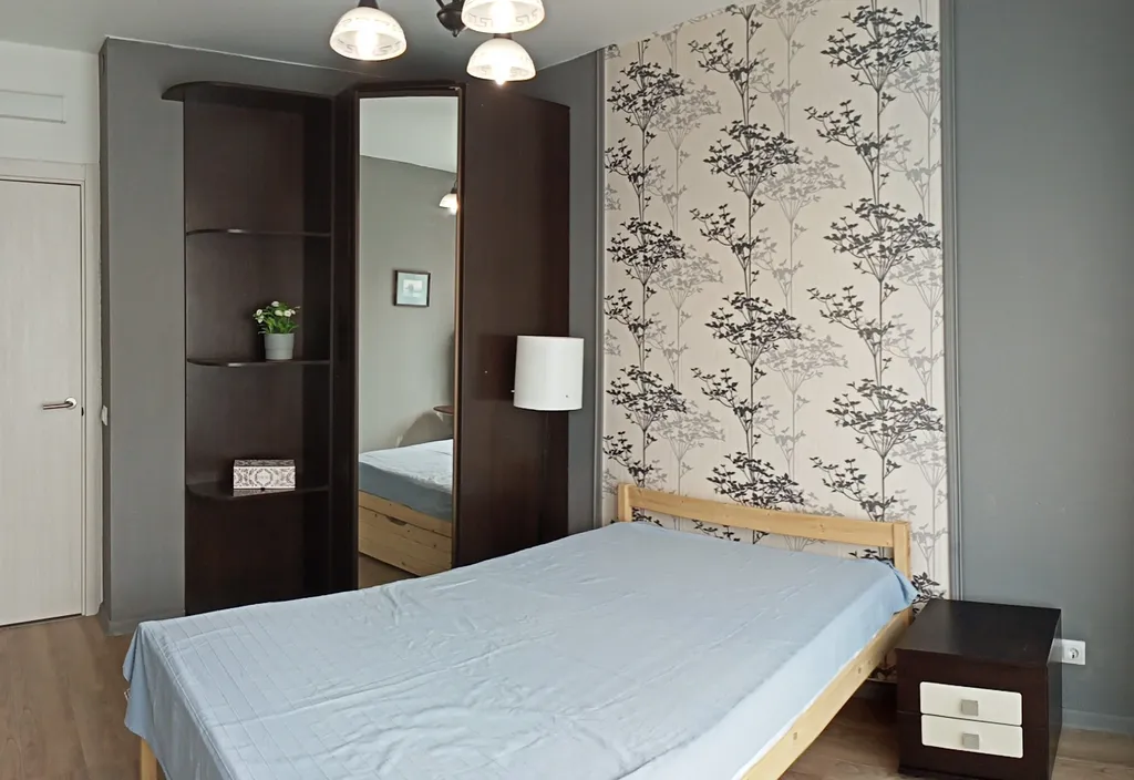 Рядом метро и Петроградка