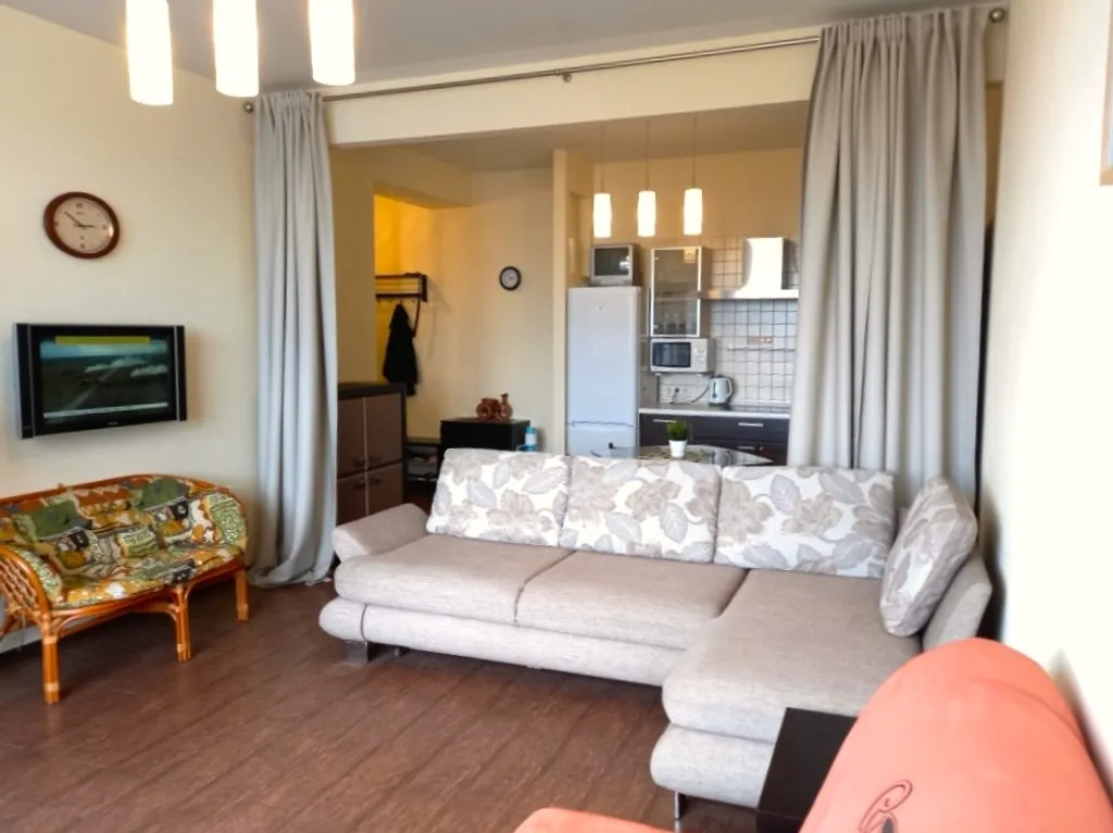 Уютная квартира в центре с видом на море