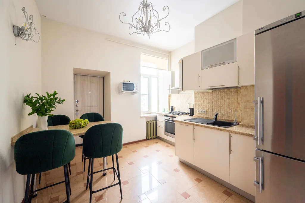 Квартира Квартира Солнечная трешка в двух шагах от набережной — Москва