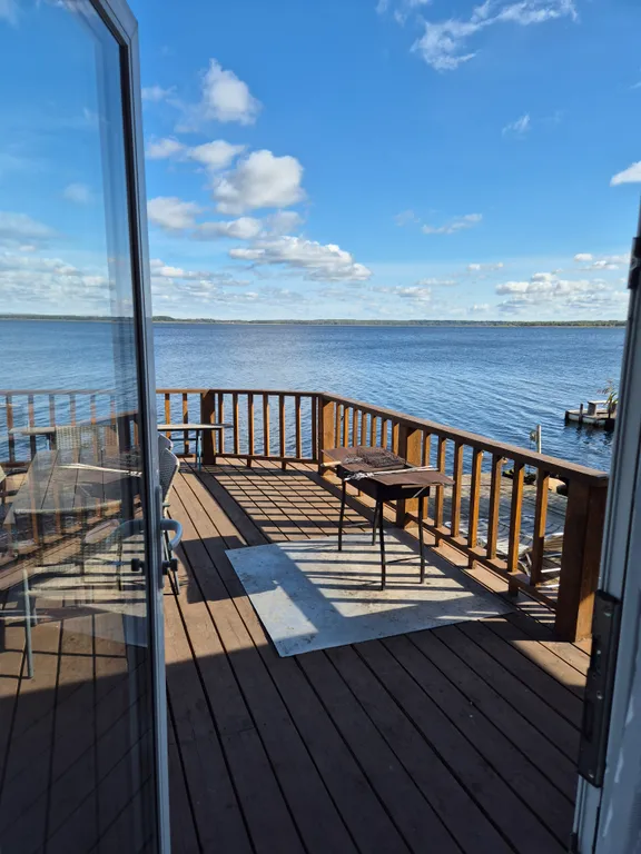 Осташков исторический Дом у озера