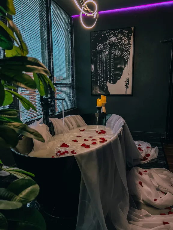 Квартира Уникальная квартира для незабываемых встреч — Шушары