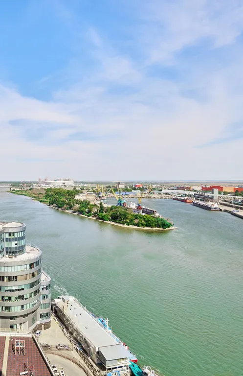 Просторная квартира с видом на Дон