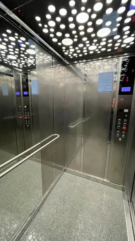 Уютная студия с видом на бассейн