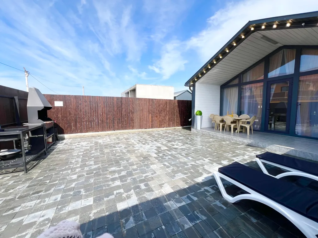 Коттеджи на берегу моря Sea Breeze