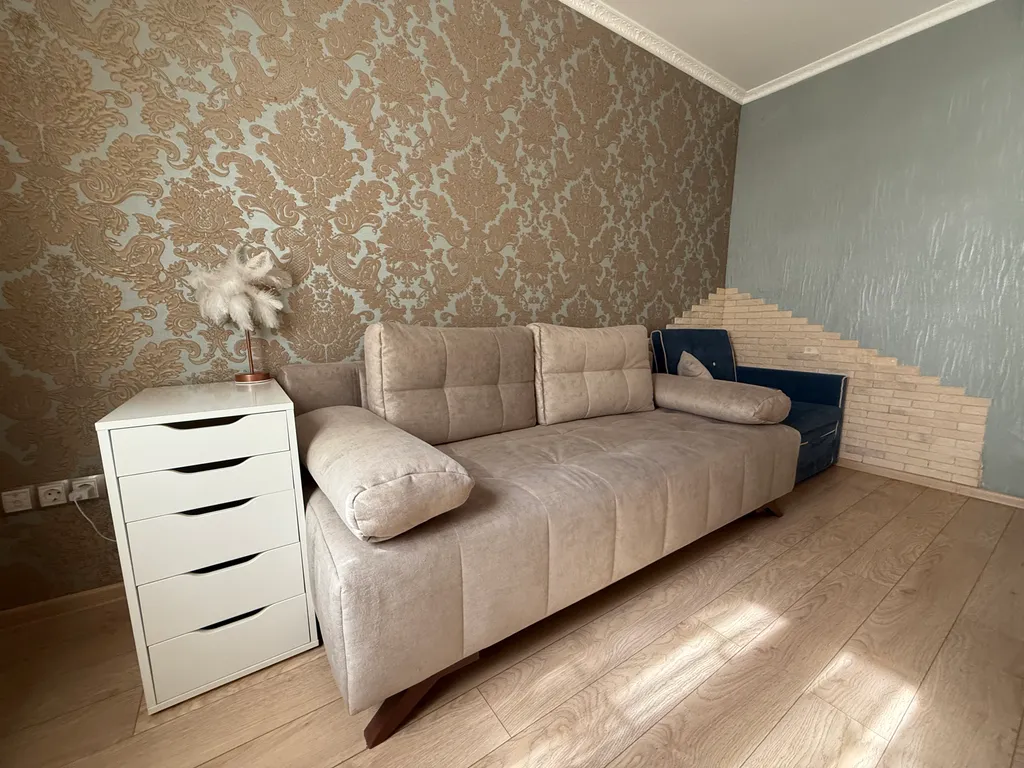 Квартира напротив ТЦ Горизонт