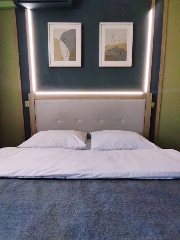 Лучшая 2-комнатная квартира на Родниках в Калининском районе — аренда посуточно в Новосибирск