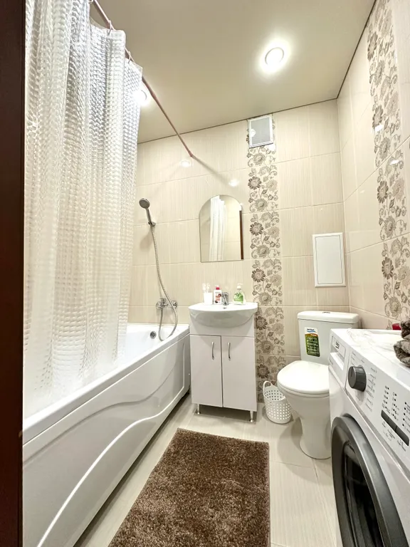 Уютная квартира с большими окнами