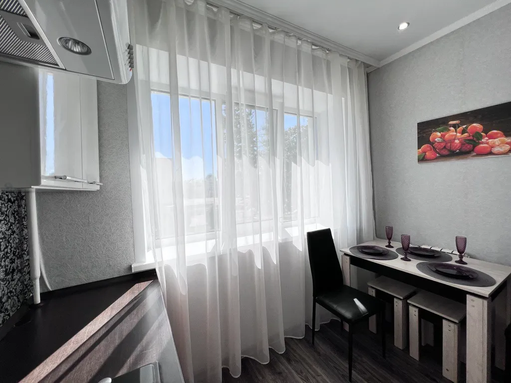 ПЛОЩАДЬ ЛЕНИНА, ЦЕНТР