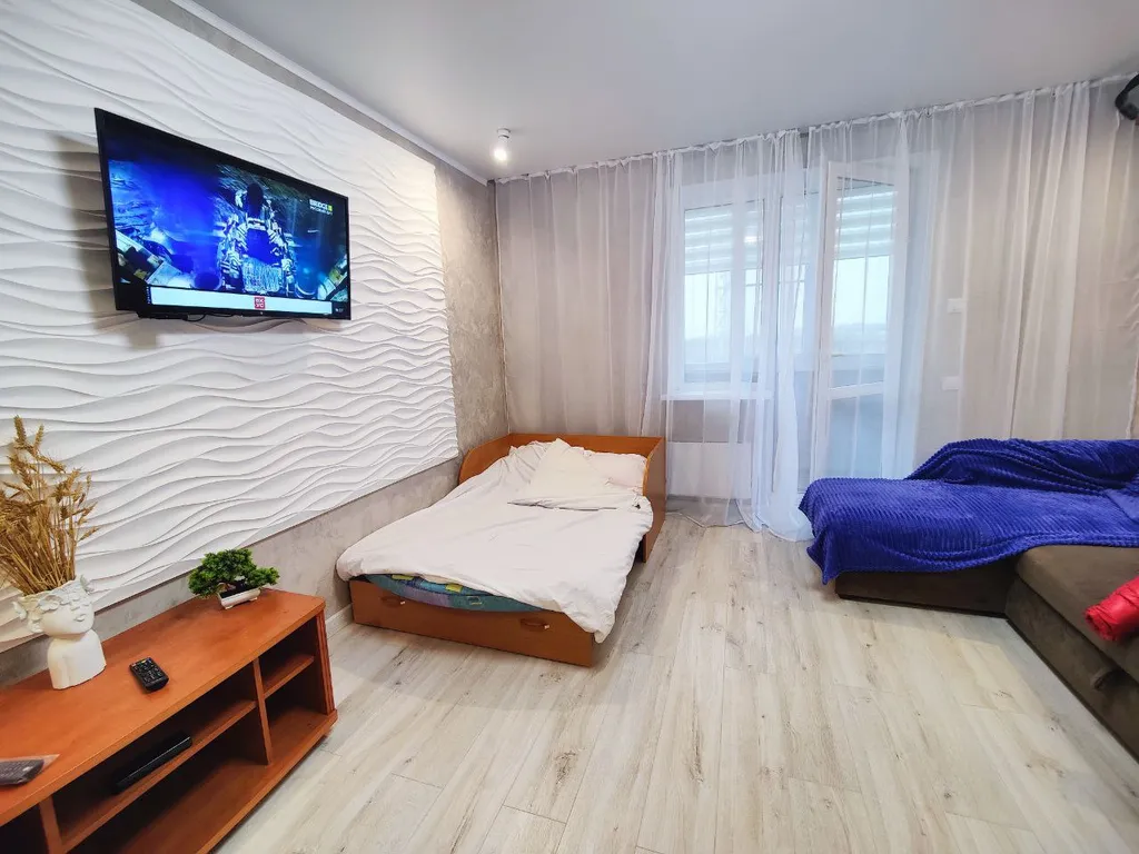 Квартира-студия в 30 кв.м. с 2  кроватями