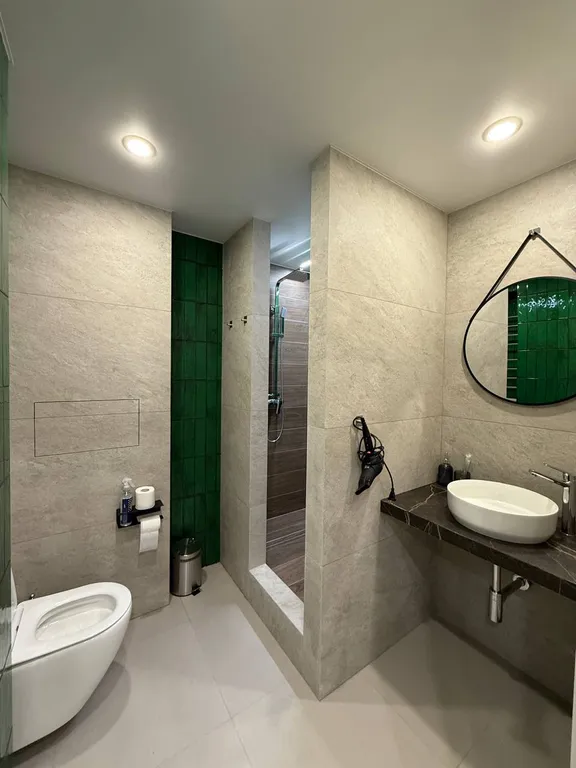 Новая студия с дизайнерским ремонтом в центре