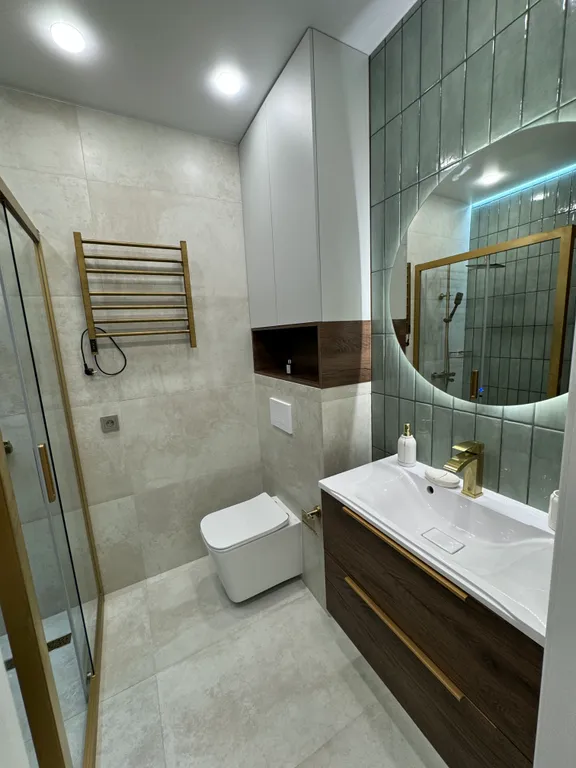 Дизайнерская квартира с бассейном на 13 этаже