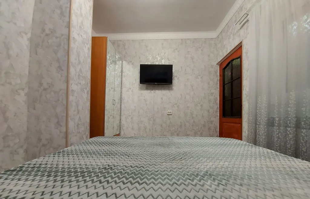 Двухкомнатная квартира со всеми удобствами в 5 минутах от моря