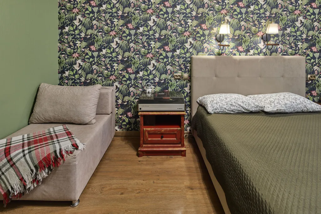 6-местные апартаменты рядом с УГМК и киностудией