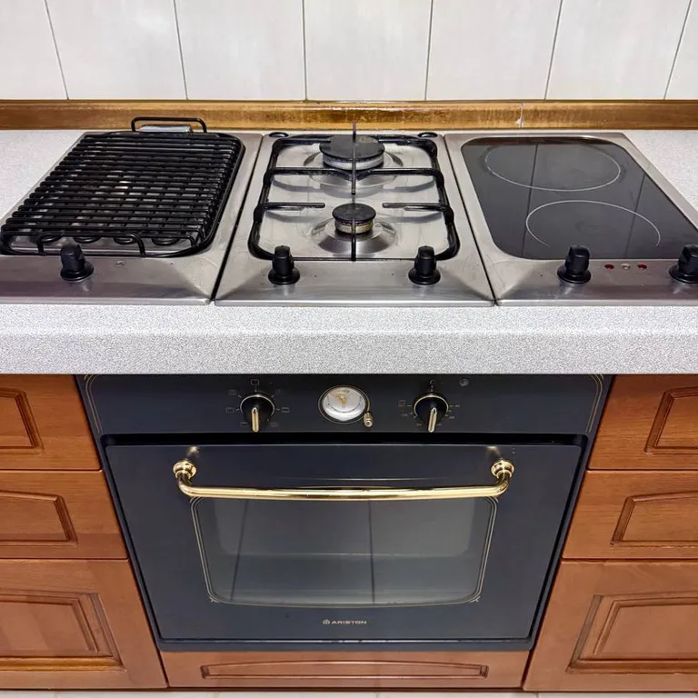 Просторная двухуровневая квартира с джакузи