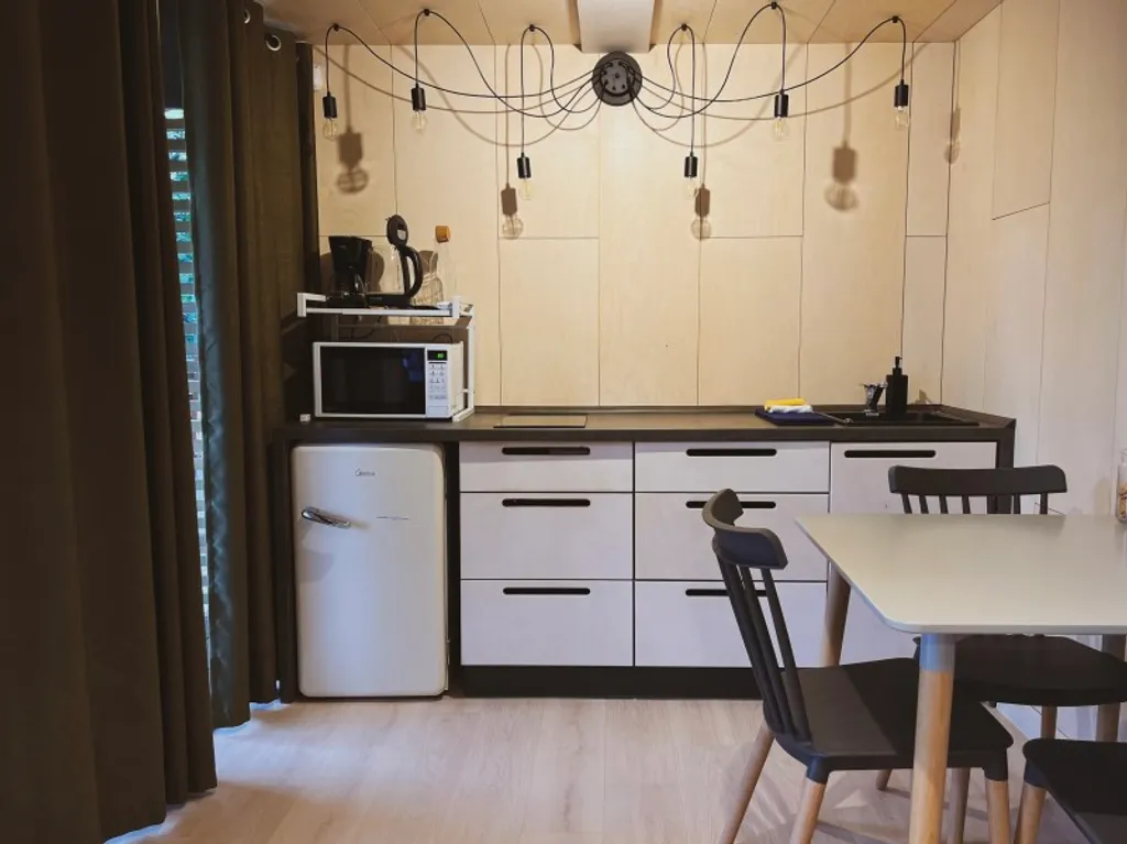 Дом у Яблони с джакузи в А-Шалаш Нижние Дойки