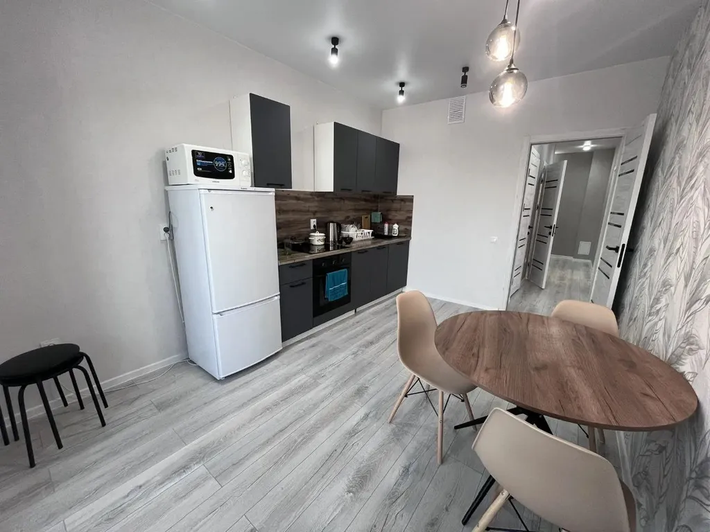 Просторная, теплая двухкомнатная квартира