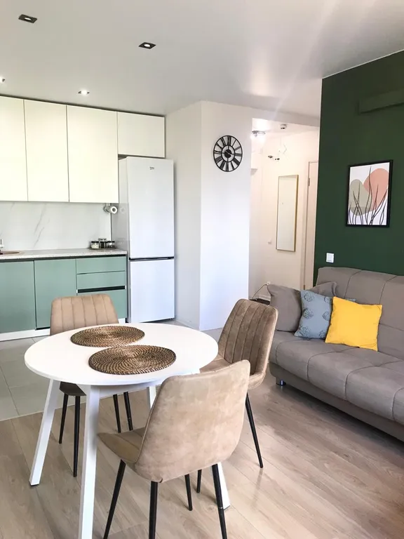 Новая, супер-современная евро-двушка