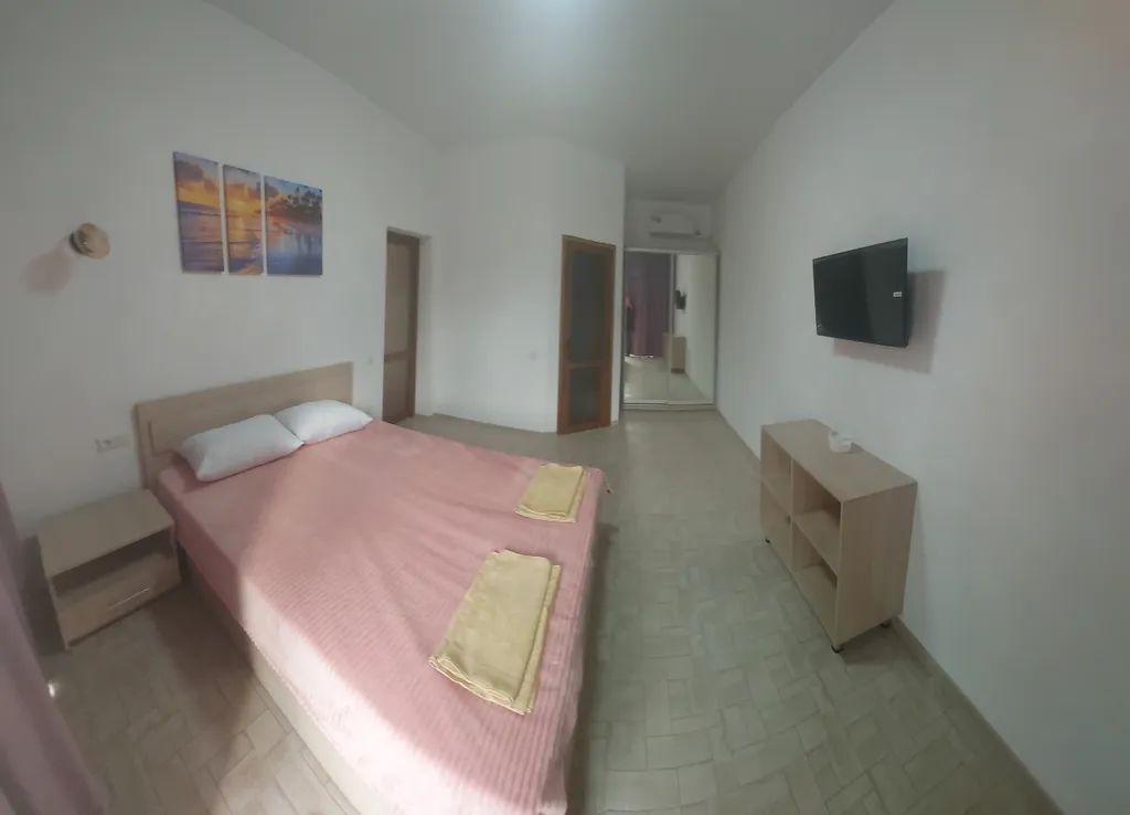 Семейный номер с кухней- гостинной и отдельной спальней