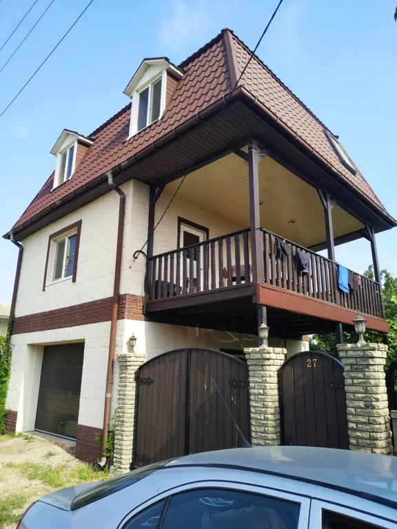 Четырехкомнатный коттедж для отдыха — аренда посуточно в Бердянск