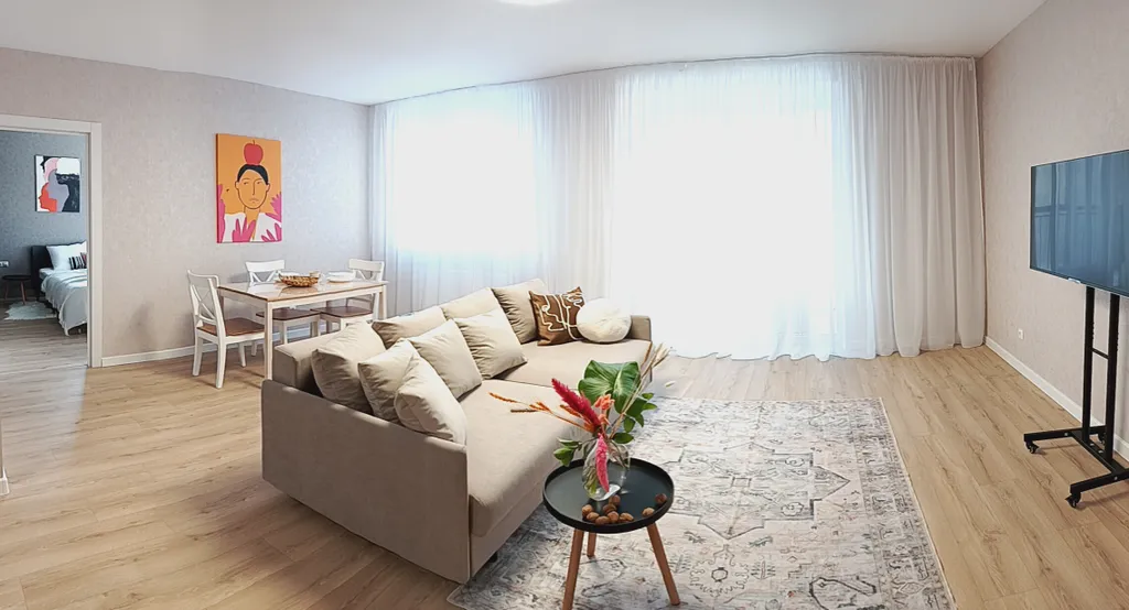 Просторная светлая евродвушка в центре