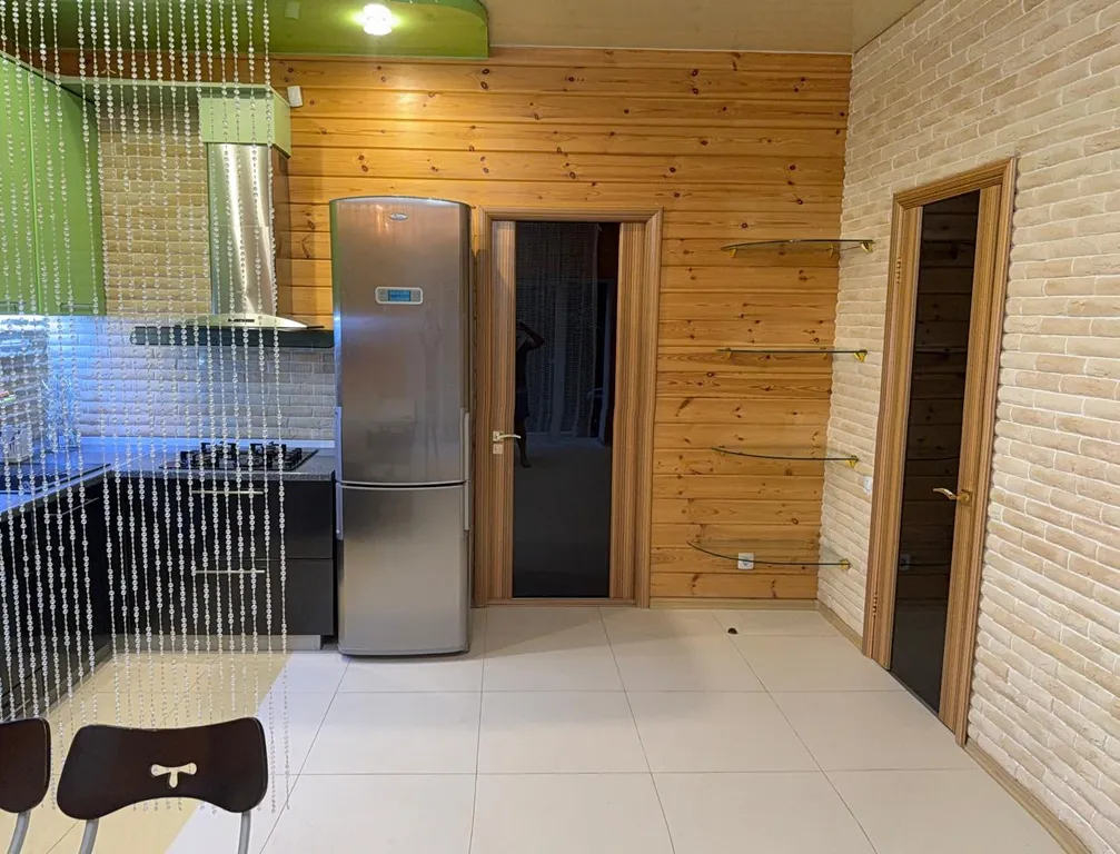 Таунхаус и баня на озере Банное