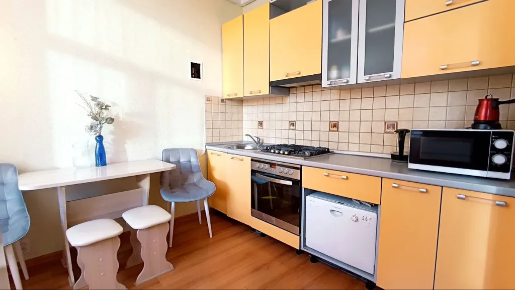 Благоустроенная 2-комнатная квартира