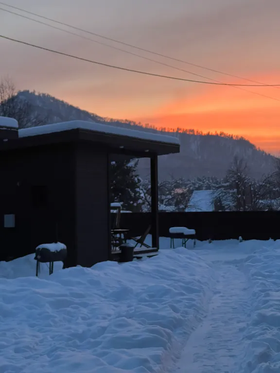 Дом благоустроенный с видом на гору